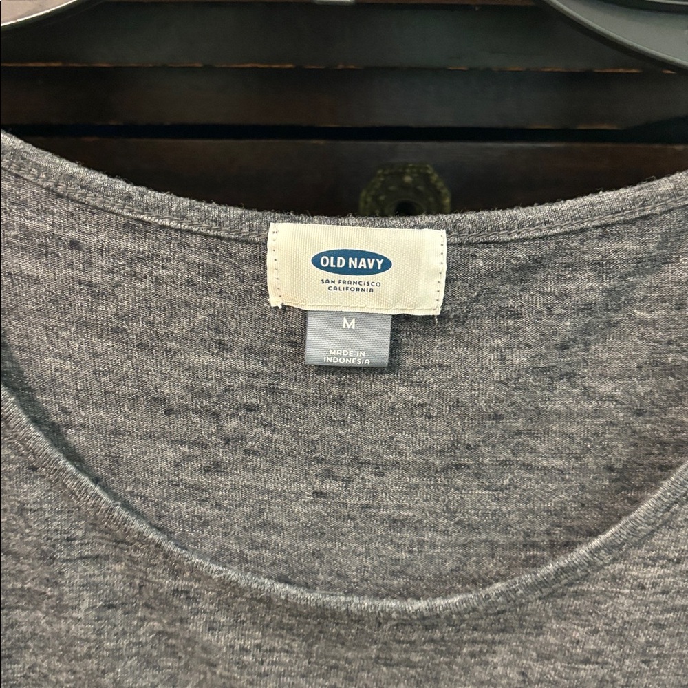 Open Shoulder Top - Picture 3 of 4